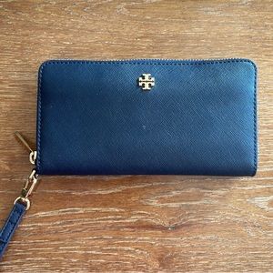 Tory Burch sandals and wristlet